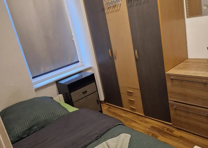 Fuer Bis Zu 6 Personen Naehe Cannstatter Wasen, Porsche-arena, Mercedes-benz Arena Stadion Lejlighed Stuttgart